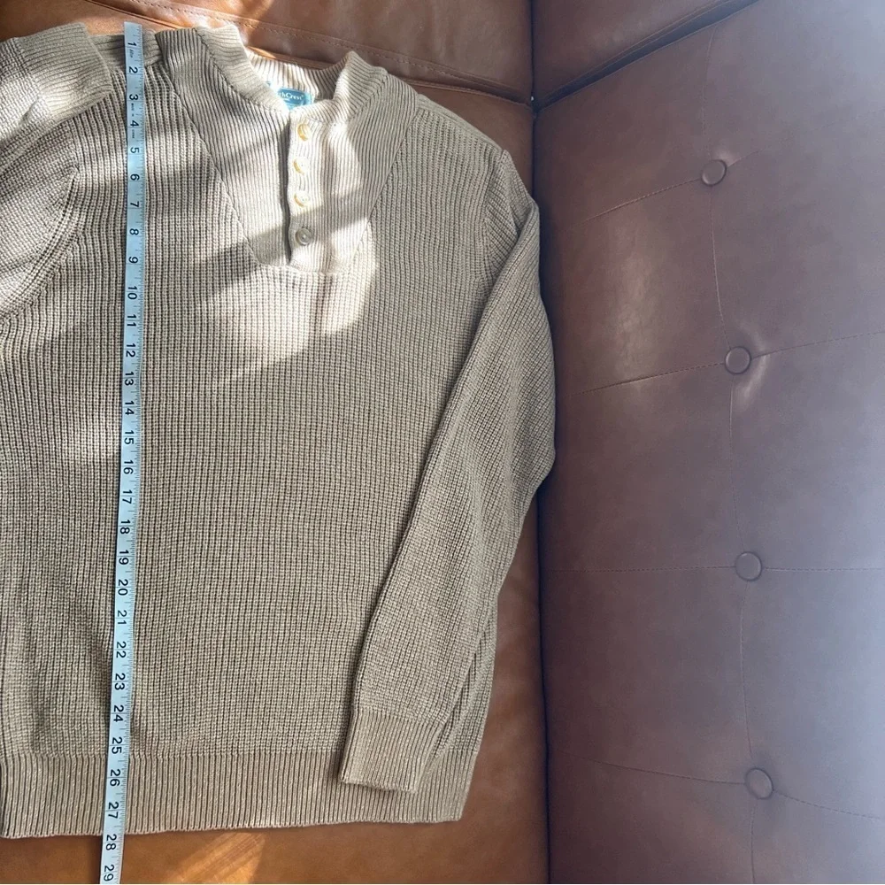 Northcrest Classic Men's Sz L Tan Camel military henley Sweater Button Detail